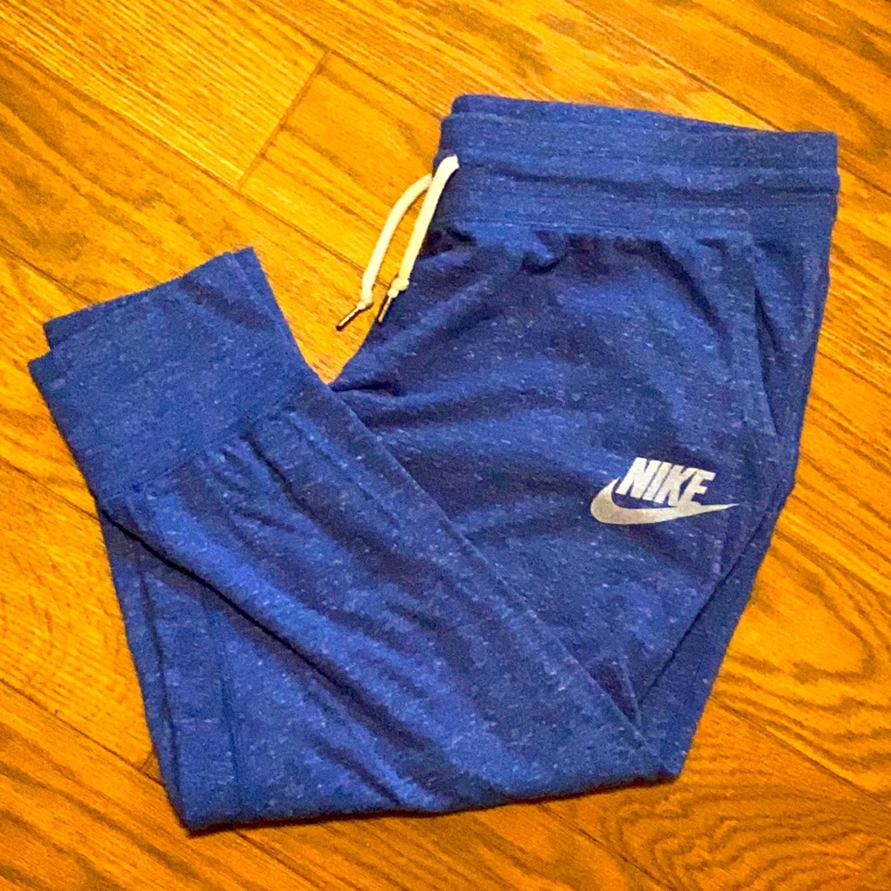 Nike Capri Sweatpants - XL